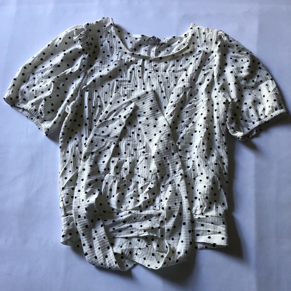 Women Go Fashion Size S Cream And Black Color Top - 0768